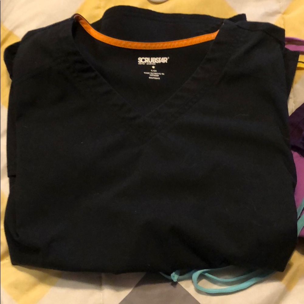 Scrub top